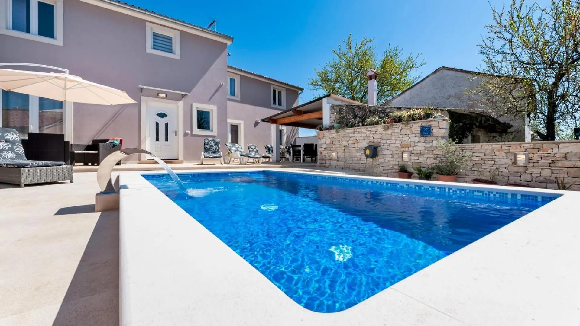 Villa Nina Zminj, Istrien