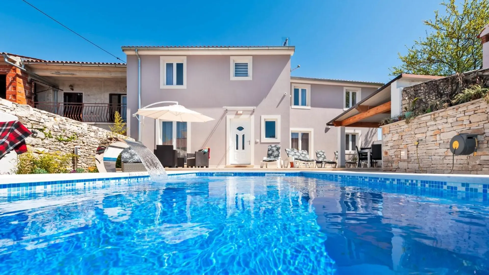 Villa Nina Zminj, Istrien
